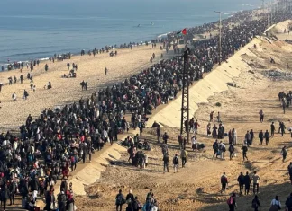 UPDATE IstraeI Gaza War: IsraeIi troops pull back; Palestinians return to destroyed homes